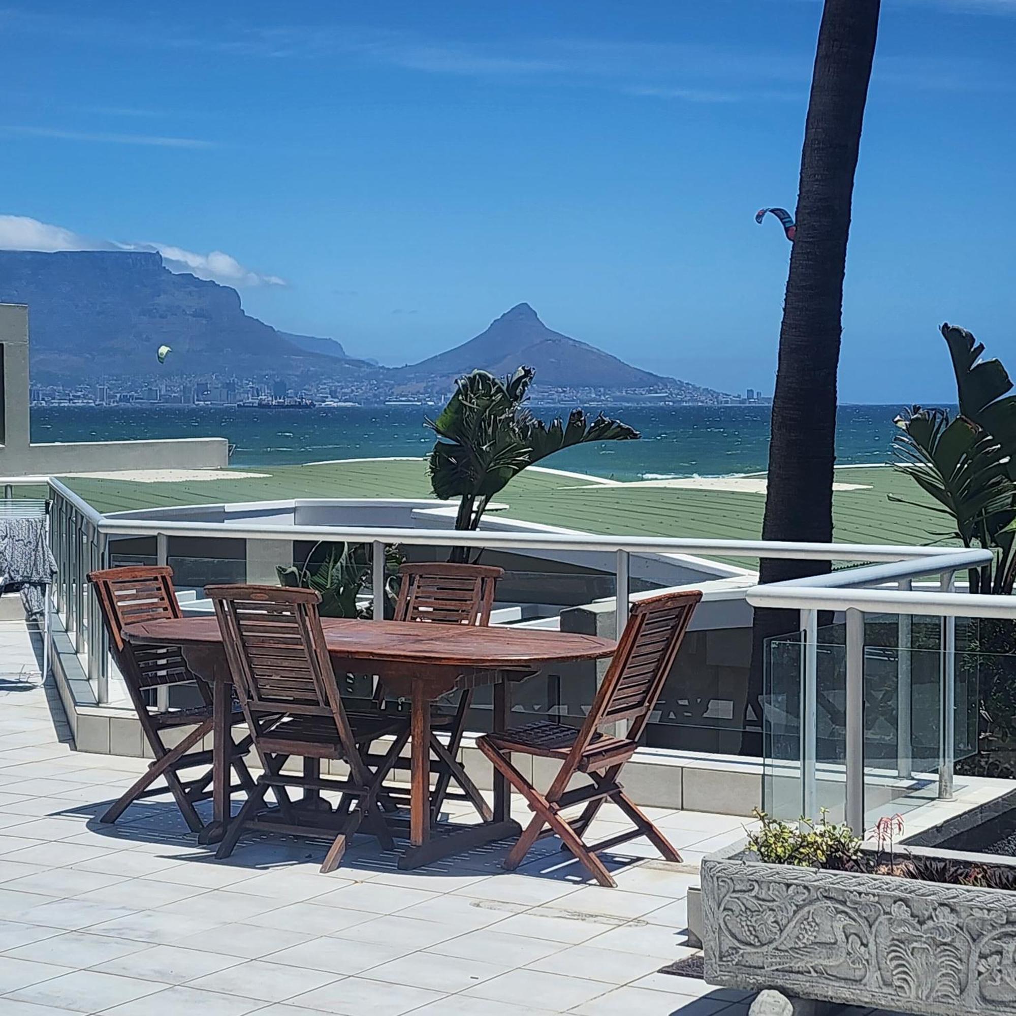 Apartment Dolphin -kite Cape Town